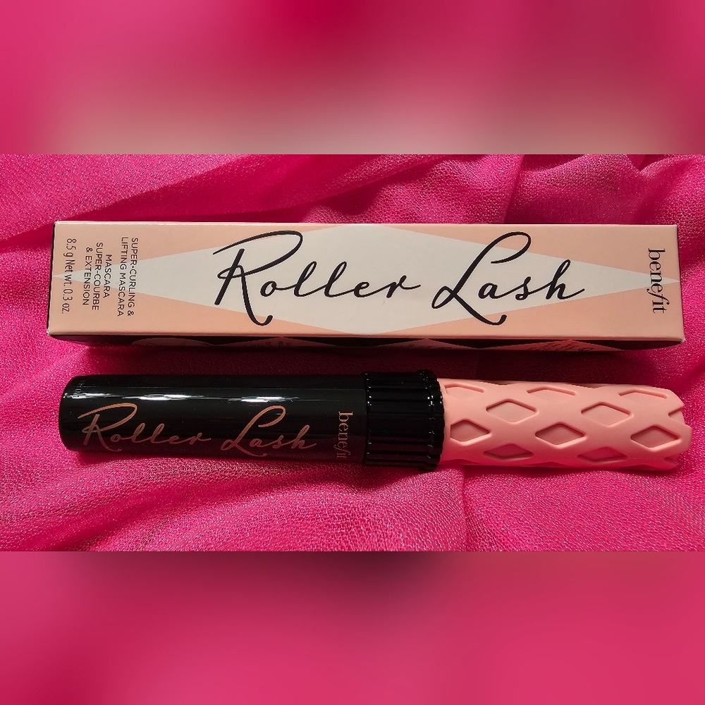Benefit Roller Lash Mascara - Black and Peach